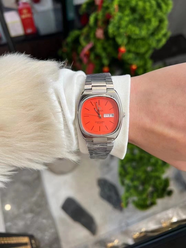 オメガ時計内部構造